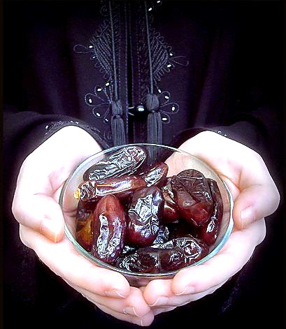 ozursuz-olarak-ramazandan-bir-gun-oruc-bozma