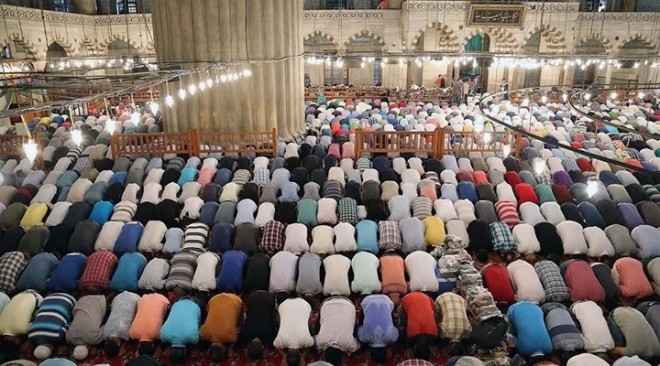 Bayram Namazı Tek Olarak Kılınır Mı ?