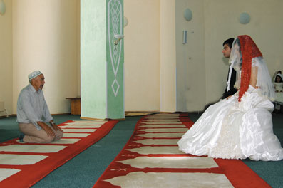 Nişanlı İken Dini Nikah Yapılabilir Mi ?