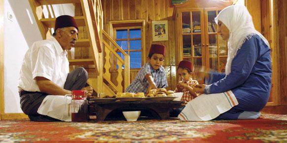 dervislerin-yemek-yeme-adabi-nasildir